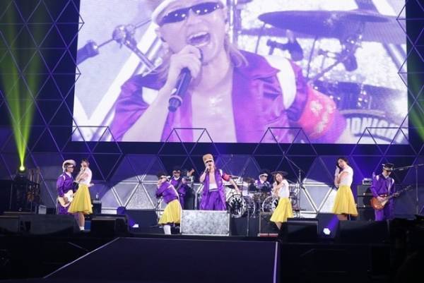 氣志團、「恋」「U.S.A.」風アレンジの「One Night Carnival」披露