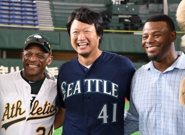 グリフィーJr.氏＆ヘンダーソン氏ら、野球教室に参加「楽しんで」