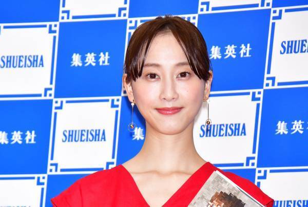 松井玲奈、小説家デビューで文学賞に意欲 次回作も「1年以内に」