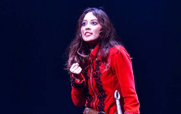 SKE48、松井珠理奈ら9人のメンバーが『ハムレット』に挑戦!