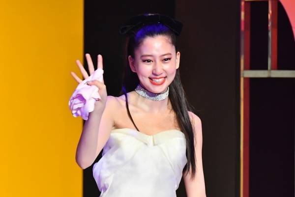 河北麻友子、『ViVi』卒業に涙「感謝の気持ちでいっぱい」