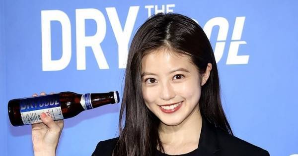 今田美桜、全身黒コーデでクールビューティー演出「新鮮です」