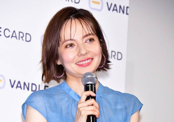 ベッキー「ありがたい日々を過ごさせてもらっています」と幸せオーラ