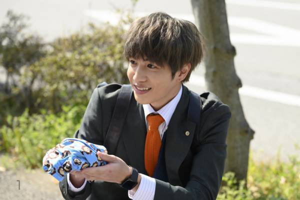 志尊淳、子犬顔でパンツを差し出し…『おっさんずラブ』五角関係かき乱す