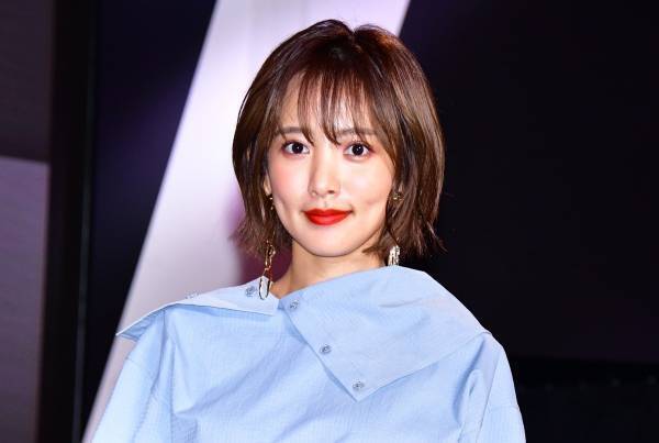 夏菜、1日20時間ゲームしていた過去「完全に廃人です」