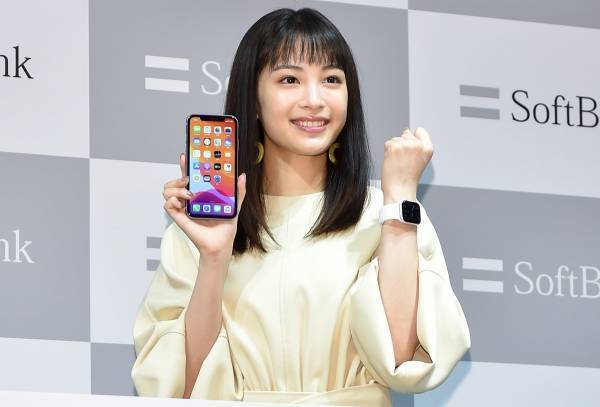 【動画】広瀬すず、最新iPhoneの印象を語る「持っているだけでオシャレ」