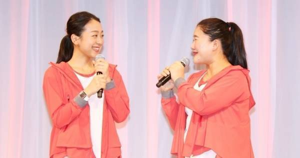 浅田真央＆ガンバレルーヤよしこ、“同い年”の事実に会場ざわつく