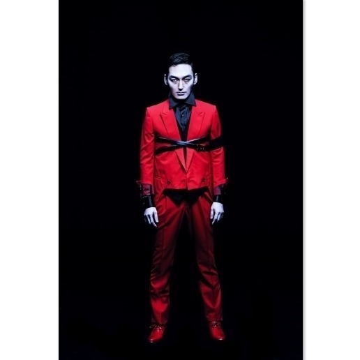 草なぎ剛がシカゴのギャングに! 舞台『アルトゥロ･ウイの興隆』で主演