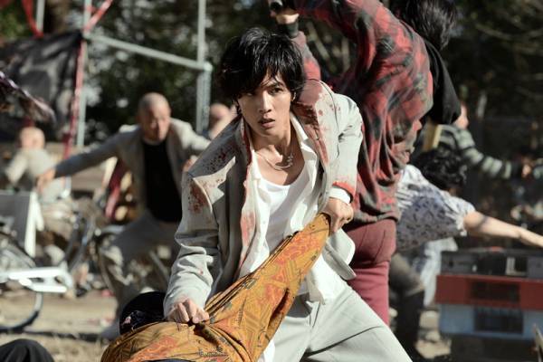 『HiGH&LOW THE WORST』志尊淳、甘い顔立ち×必殺アクションのギャップにひれ伏す