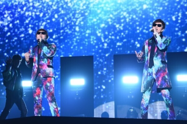 【動画】HIKAKIN&SEIKIN、YTFFで新曲「夢」を初披露 MV公開前の歌唱は初