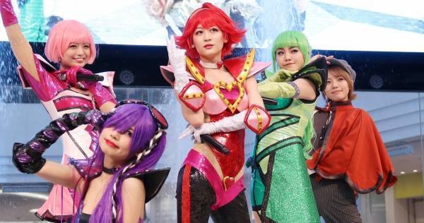 【動画】元NMB48上西恵、セクシーなキューティーハニー衣装でパフォーマンス