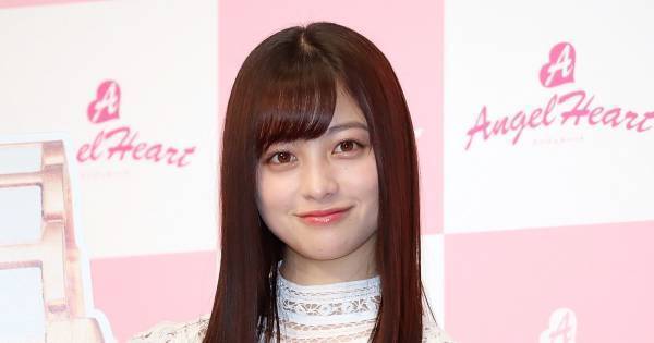 橋本環奈、“天使”の白ワンピ絶賛に照れ笑い「撮影の時の服です」