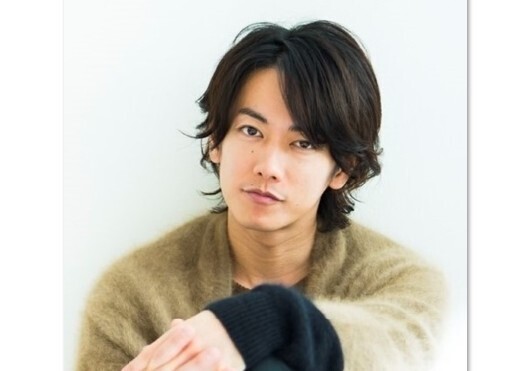 佐藤健、YouTubeチャンネル開設! 初回ゲストは『恋つづ』上白石萌音