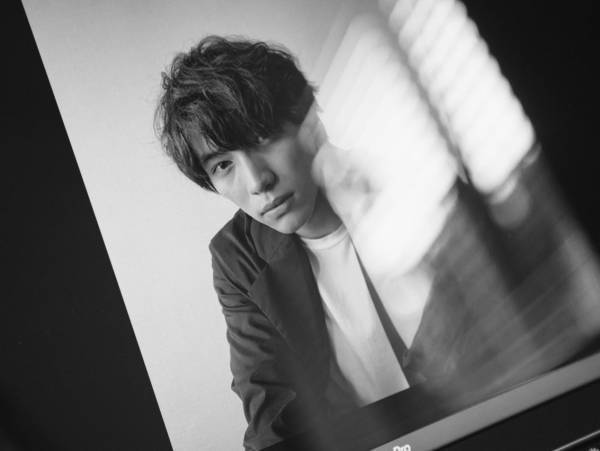 福士蒼汰、Zoom×一眼レフの新たな試み! 人気写真家・荒木勇人とタッグ