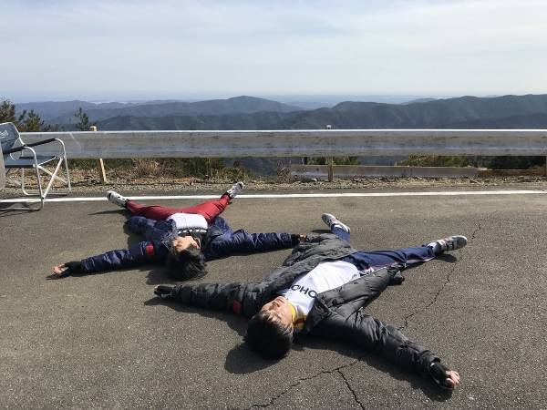 永瀬廉＆伊藤健太郎、上り坂で全力疾走からの「光合成」『弱ペダ』裏側