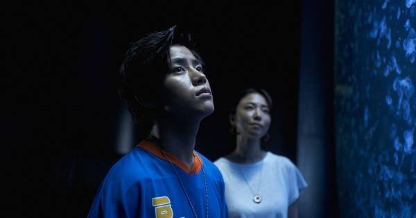 『宇宙でいちばんあかるい屋根』藤井道人監督、VR撮影でスピンオフ制作