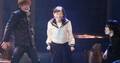 生駒里奈、主演舞台で久々の制服姿を披露! ダンスシーンも