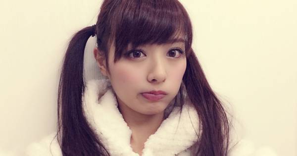 内田理央のスマホを覗き見! 「恥ずかしい…」すっぴんやコスプレも