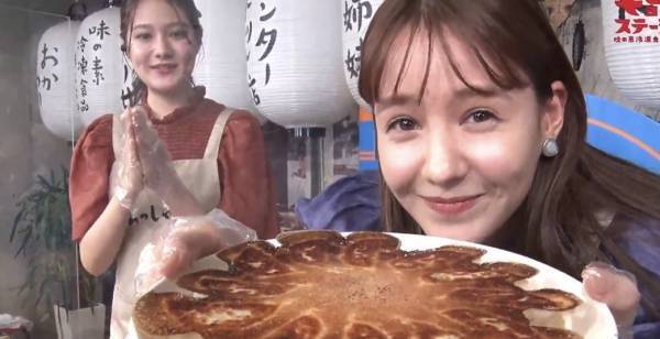 トリンドル玲奈＆瑠奈姉妹、イベント初共演「これはもうギョーザ屋!?」