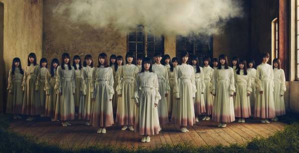 櫻坂46、1stシングルのMV公開　佐渡島の大自然バックに踊る