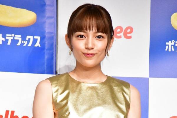 川口春奈、旅好きを告白「熱いのが好き!」