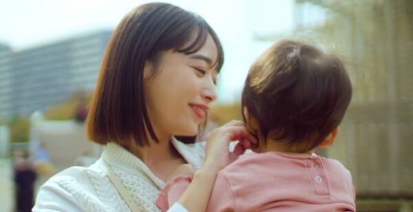 近藤千尋、2人の娘とCM初共演「いつもの自分の表情で撮影できた」