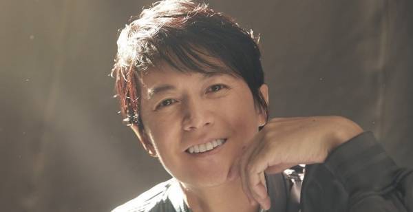 福山雅治、52歳の誕生日に料理番組配信「オンライン上で『食卓』を共にできたら」