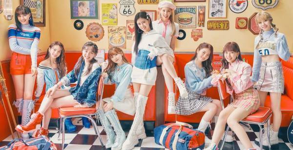 NiziU、両A面2ndシングル発売決定　コカ・コーラ＆ソフトバンクCM曲