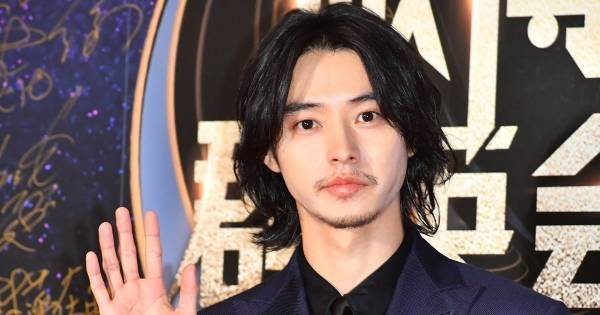 山崎賢人、WEIBO最優秀俳優賞に喜び「アジアの作品にもチャレンジしたい」
