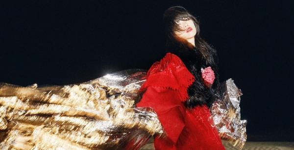 アイナ・ジ・エンド、『アノニマス』OP曲「誰誰誰」リリース決定