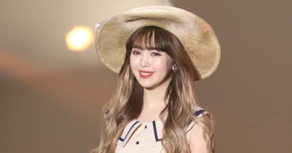 藤田ニコルがトップ! 1年半ぶりの関西コレクションが開幕