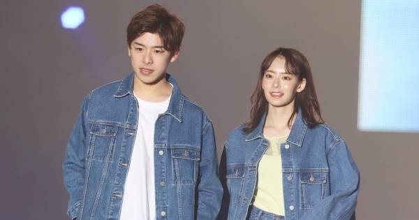 なこなこカップル、おそろいコーデでラブラブランウェイ