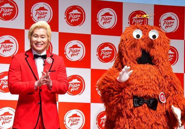 カズレーザー、赤いムックは「サイズ感ぴったり。コンビあり得る」