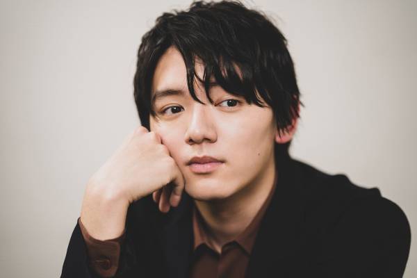 SNSでも愛される濱田龍臣、恋愛シーンにスタッフもニヤニヤ!? 「これは確かに…」