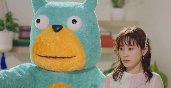 高橋愛、“あの方”と6年ぶり再会で感無量　ムシューダCM新作