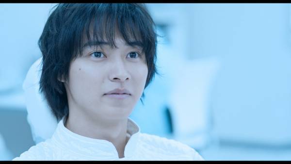 LiSAの歌声に、時を超える山崎賢人…『夏への扉』PV風の新予告映像