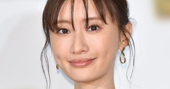 松本まりか、顔面骨折報道も軽傷を報告「元気に撮影所に通う毎日です」