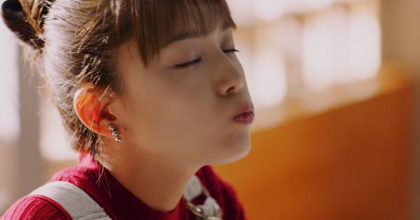 川口春奈、本まぐろ寿司を堪能　最後は温かいお茶で一息「はまい!」