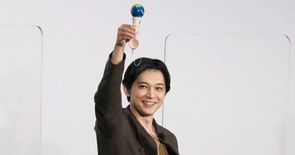 吉沢亮、ヒロアカ声優陣とのけん玉対決で“中皿”成功連発「中皿のおりょうです」