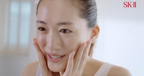 綾瀬はるか、「SK-II」CM初出演時の映像は「若くてちょっと恥ずかしかった」