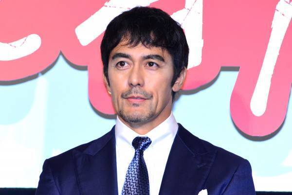 阿部寛、撮影中の食事は毎日焼き鳥…趣味も「やめた」とバッサリ