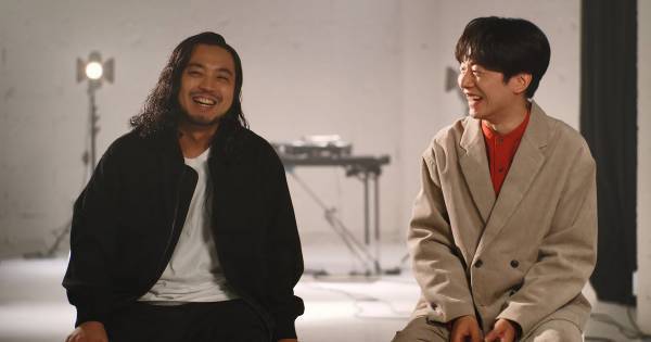 Creepy Nuts、初の“スニーカー撮影ポーズ”でプロの仕事を痛感「すごく大変」