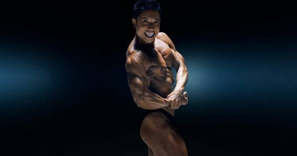 きんに君、“バリバリに絞れた肉体”披露「お笑いの筋肉も潤わせたい」