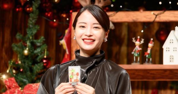 広瀬すず、クリスマス装飾に笑顔　「もう今年が終わるのか…」と寂しさも