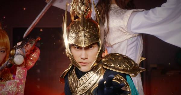 “ロマサガ”ファンの松山ケンイチ、20年ぶり制服&ジェラール衣装でCM出演