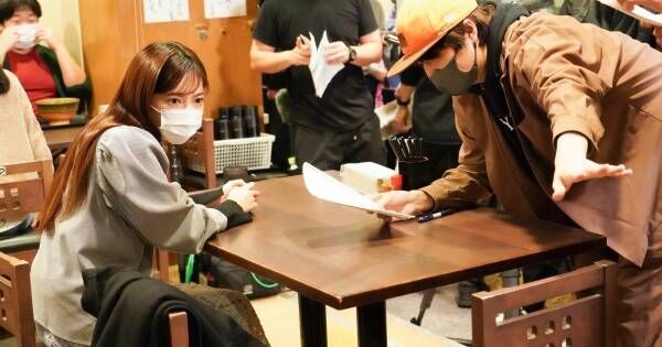 島崎遥香、『黙食女子』見どころは「一緒にごはんを食べているような感覚」