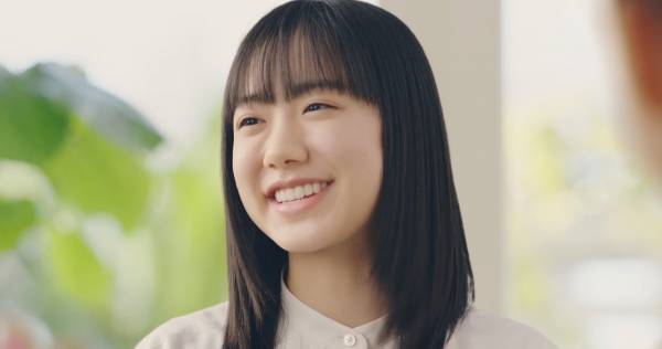 芦田愛菜、流暢な英語を披露「普段の撮影とは違う新鮮な緊張感が…」