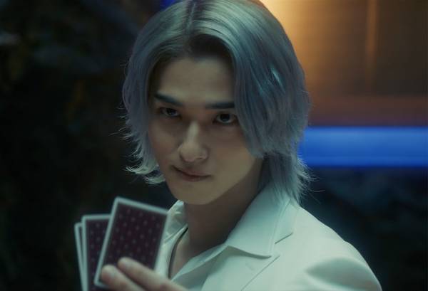 横浜流星、4時間以上かけた美しい銀髪姿…プロデューサーも「彼しかいなかった」