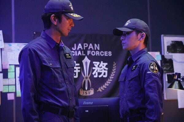 特務隊の山田涼介、隊長の眞島秀和と向き合い…難題に挑む男達の姿