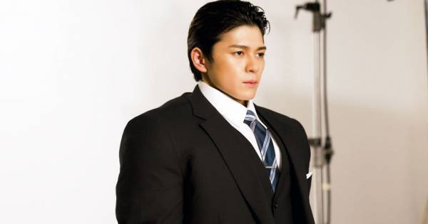 眞栄田郷敦、“大きな体型”のスーツ姿にも変身「楽しくこだわってできた」